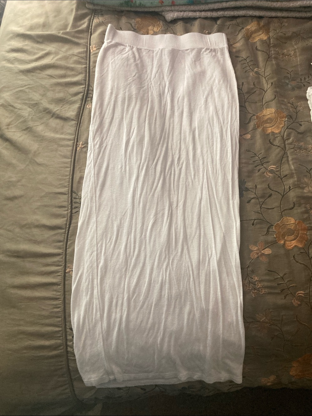 Lightweight White Maxi Skirt with Elastic Waist